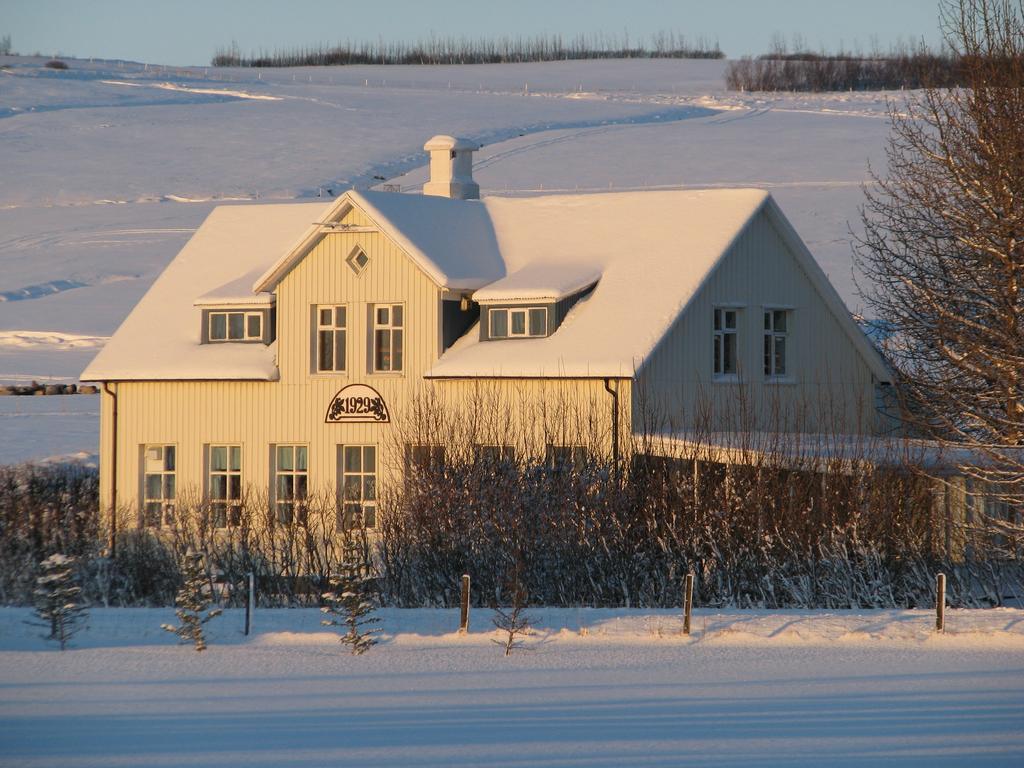 Guesthouse Husid Hlitharendi Экстерьер фото